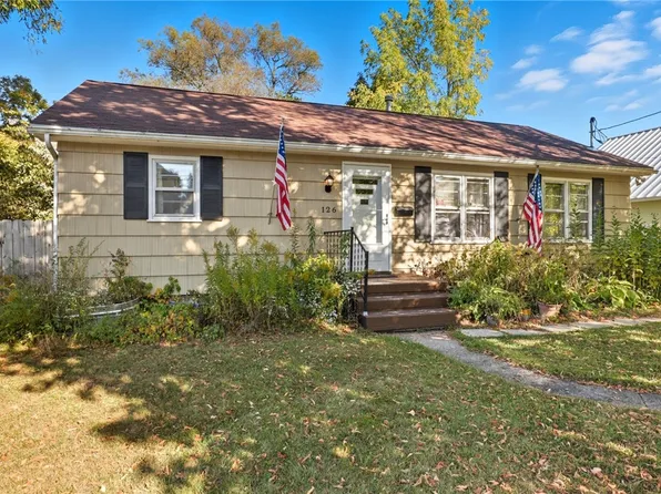 126 Chapin St, Canandaigua, NY 14424