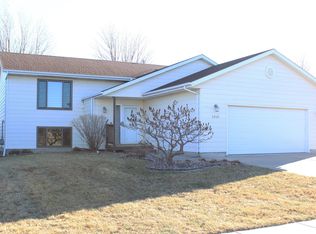 5920 S San Diego Ave, Sioux Falls, SD 57106