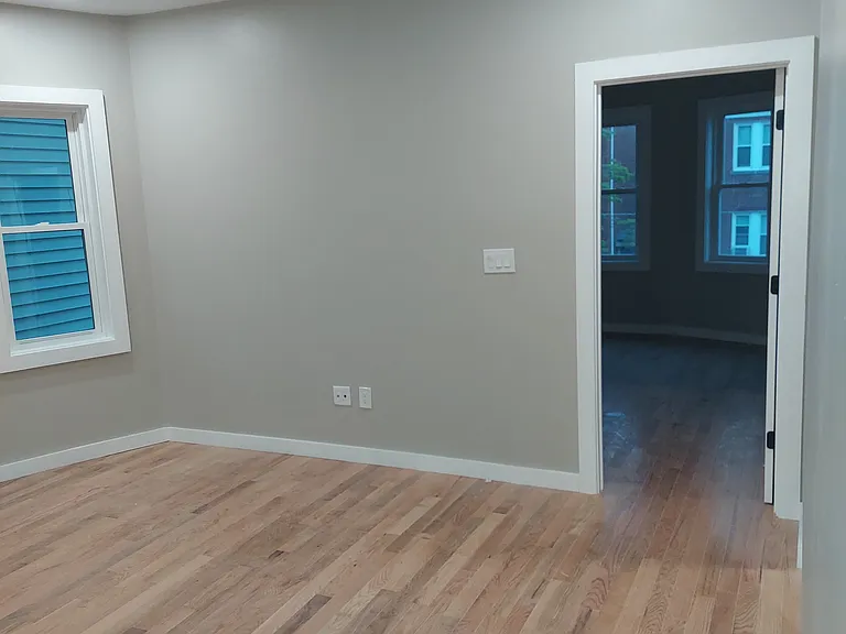 115 Deering Rd — Photo 15