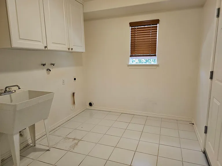510 Hampton Pl — Photo 6