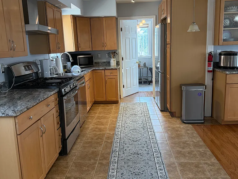 508 3rd Ave #2 — Photo 24