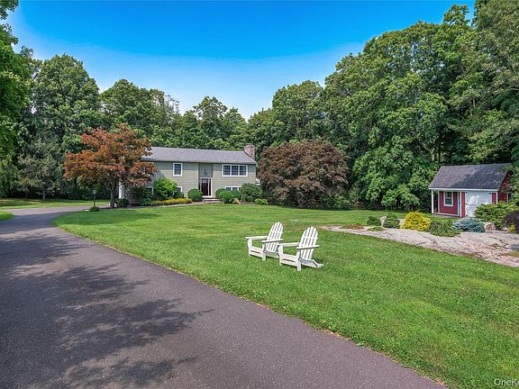 3rd image of 139 Smith Ridge Road