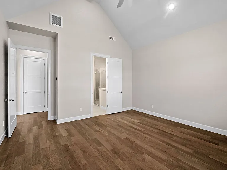 3000 Courtyard St — Photo 11