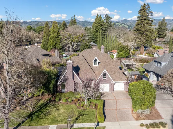 470 Eastin Dr, Sonoma, CA 95476