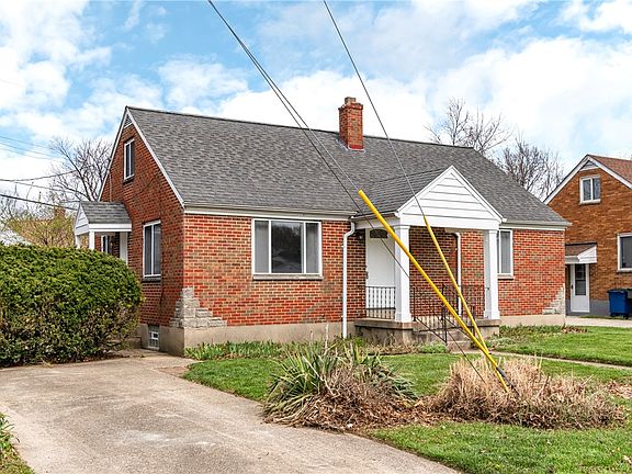 3rd image of 1221 Rangeley Ave