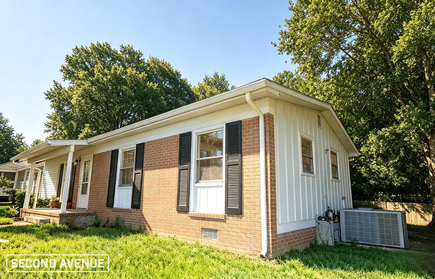 3 bed, 2.0 bath, 1050 sqft, $1,155 — Photo 1