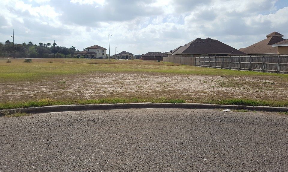 1st image of 719 Royale Ln