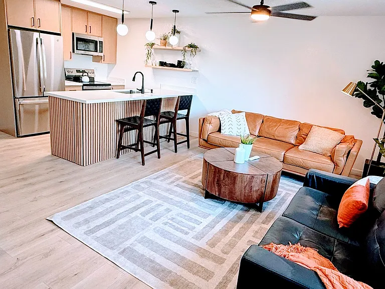 966 Jamieson Ct #4 — Photo 2