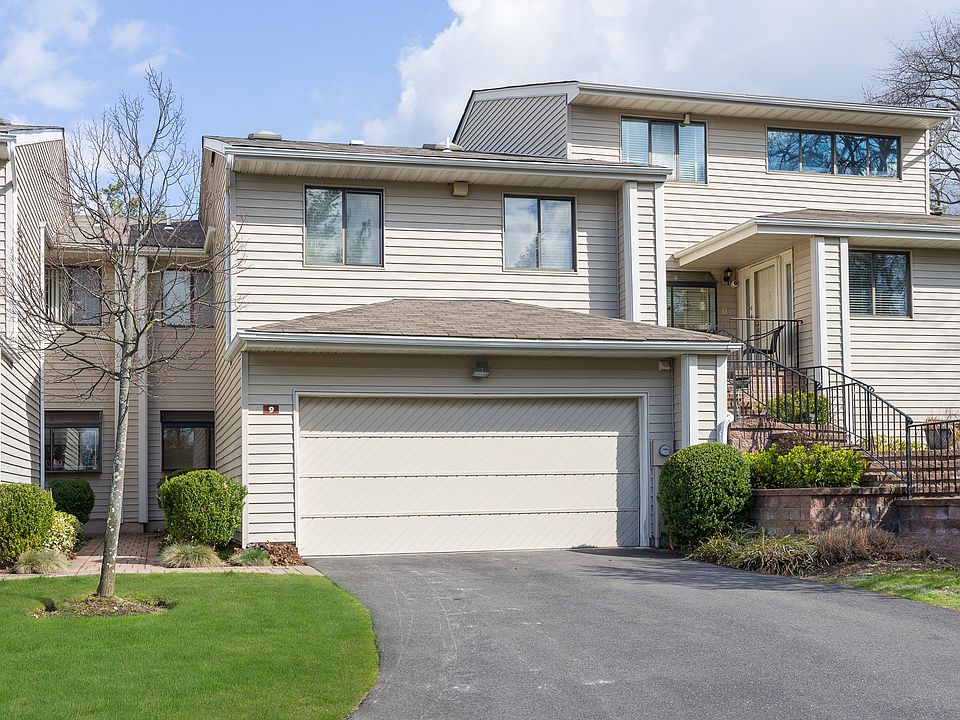 1st image of 9 Pheasant Ln
