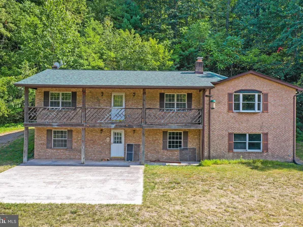 636 Coal Mine Rd, Strasburg, VA 22657