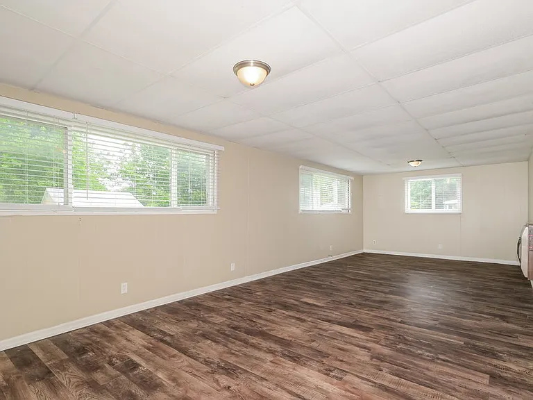 1836 Morven Ave — Photo 9