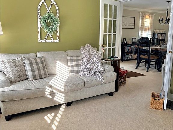 3rd image of 10 Maple St