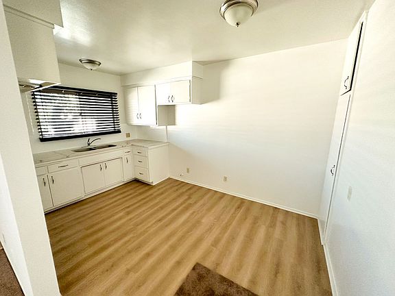 5th image of 1062 Browning Blvd Unit 1/2