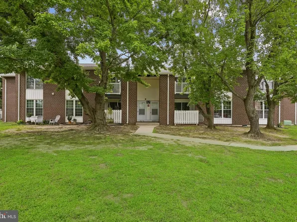 275 Green St APT 5P3, Beverly, NJ 08010