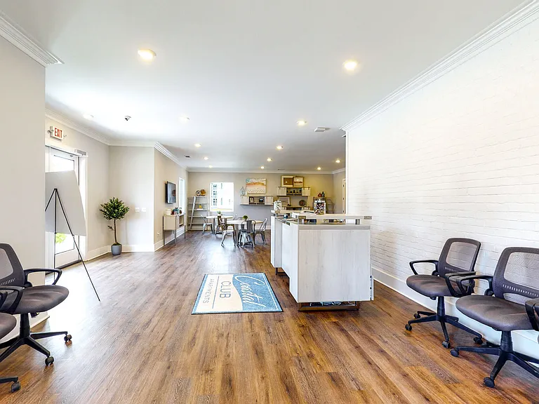Coastal Club Apartments — Photo 38