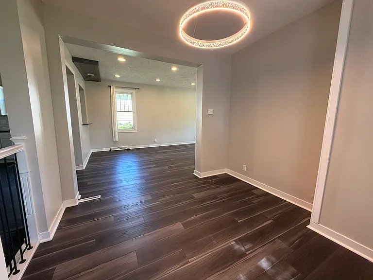 3627 Spring St — Photo 9