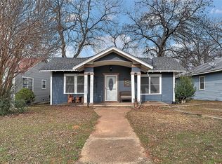619 W Hanna St, Denison, TX 75020