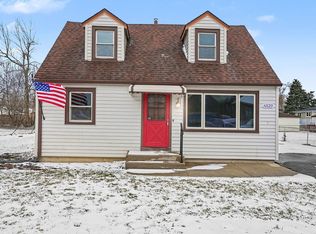 6520 W 82nd St, Burbank, IL