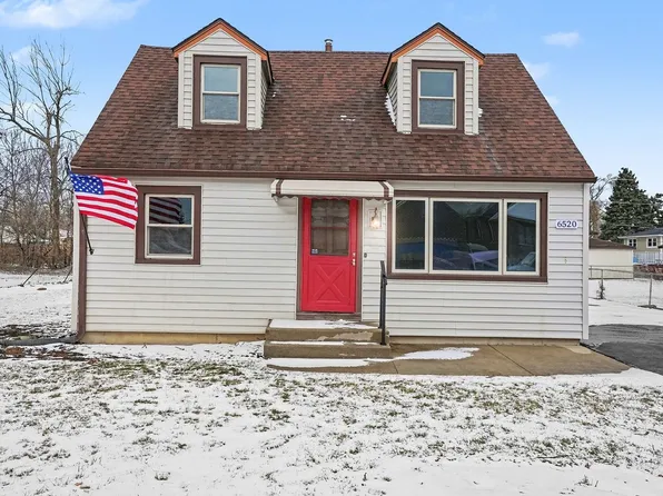 6520 W 82nd St, Burbank, IL 60459