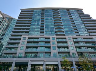 25 Lower Simcoe St #1811, Toronto, ON M5J 3A1