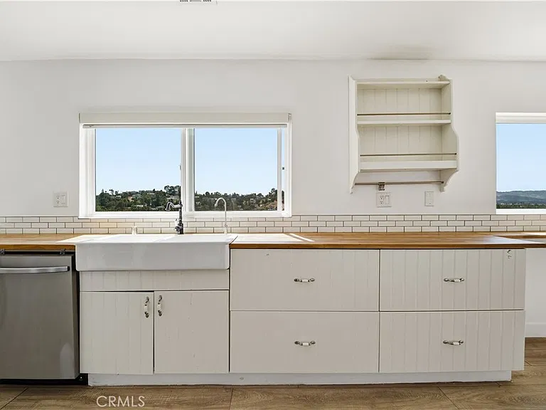 5035 Escobedo Dr — Photo 13