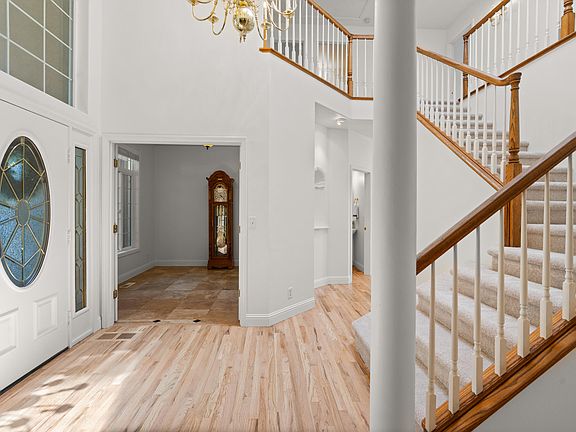 3rd image of 2768 Kerrisdale Ridge Dr