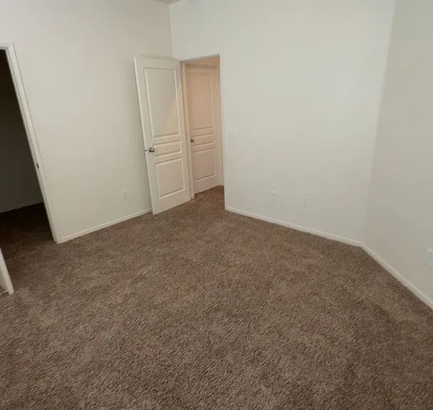 6224 W Thompson Ave — Photo 22