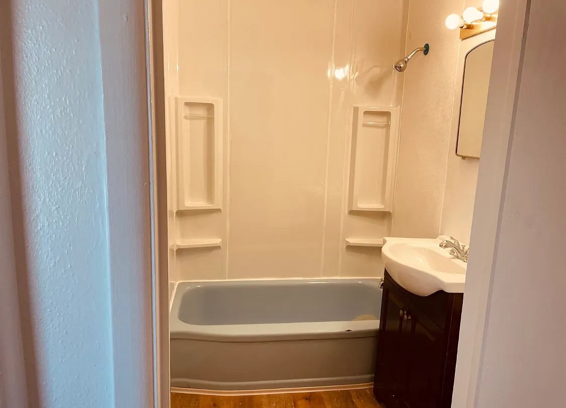 1 bed, 500 sqft, $900 — Photo 3