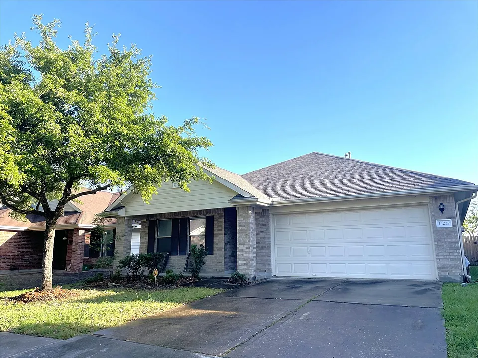 14227 Willow Mountain Ln