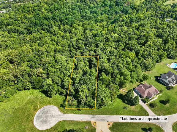 77 Indian Ridge Dr, Aurora, IN 47001