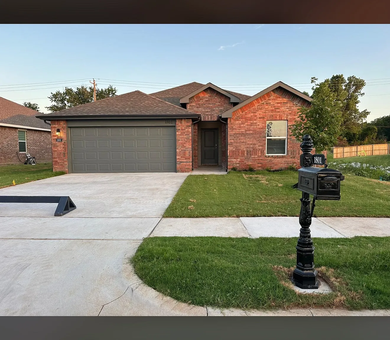4 bed, 1614 sqft, $2,199 — Photo 2