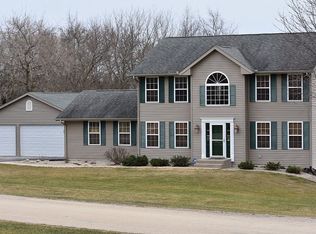 4405 E Ridgeview Ln, Byron, IL 61010