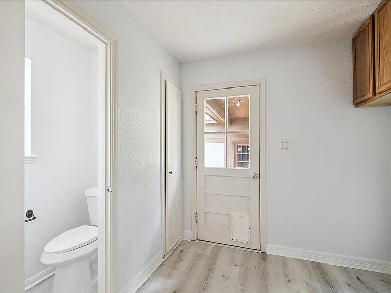 23906 Northcrest Dr #23906 — Photo 10
