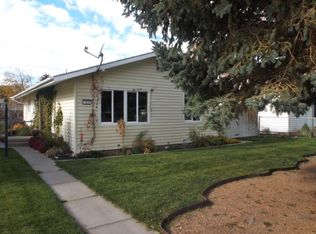 418 S Gilbert St, Powell, WY 82435