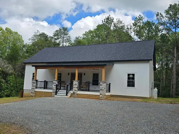 972 Days Bridge Rd, Mineral, VA 23117