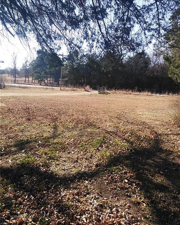 2nd image of 5994 N Dobbs Rd