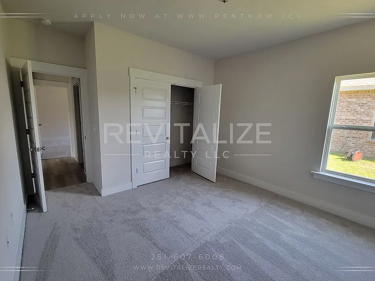 1730 Grouse St — Photo 27