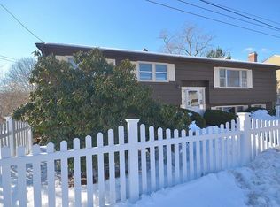 16 Apple St, Gloucester, MA 01930