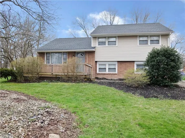 1186 North Rd SE, Warren, OH 44484