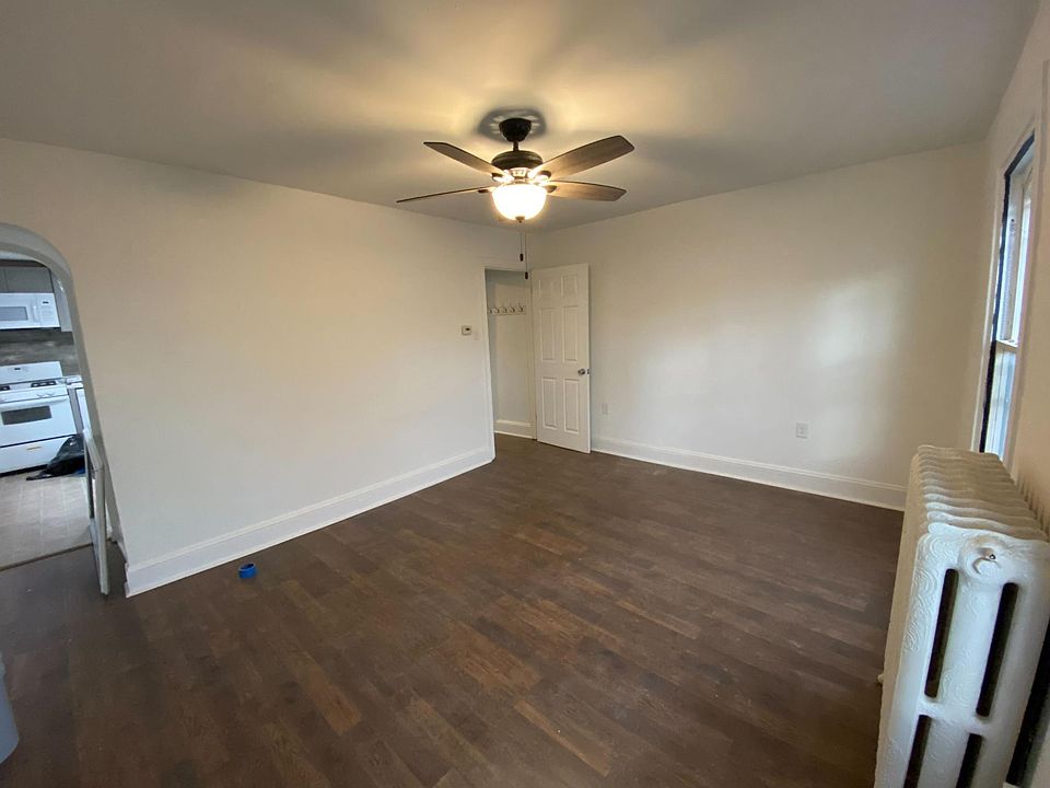 1st image of 574 Jamestown St Floor 2