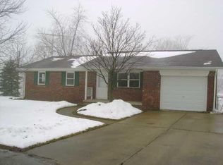 400 Springdale Dr, Whiteland, IN