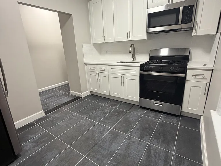 317 Union St #1A — Photo 1