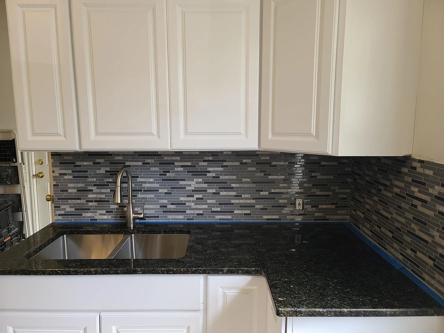 2 bed, $1,330 — Photo 2