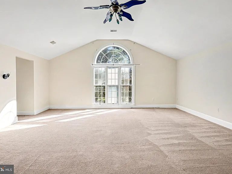 1215 Heritage Hills Dr — Photo 15