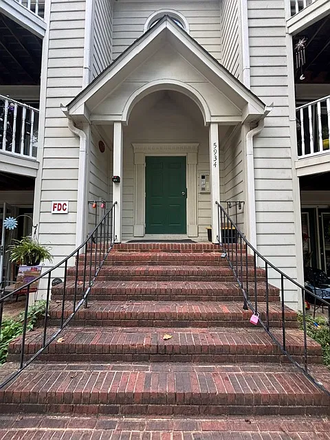 2 bed, 929 sqft, $1,200 — Photo 2