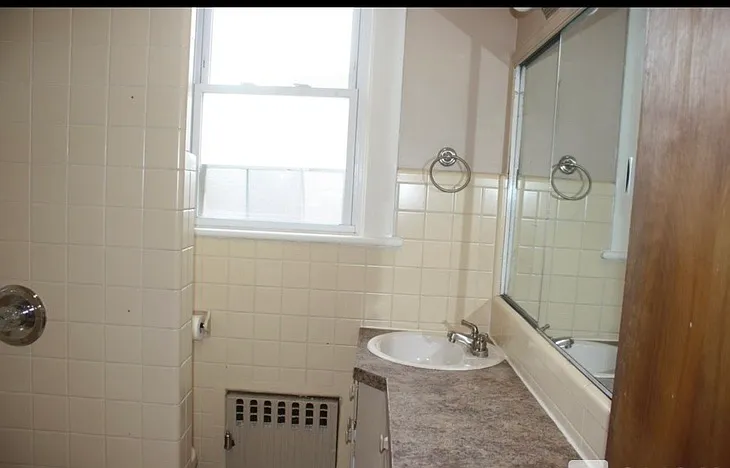 1041 N Webster Ave #2 — Photo 9