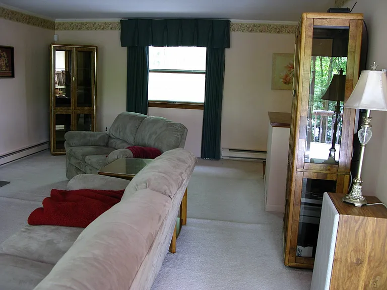 392 Hallowood Dr — Photo 12