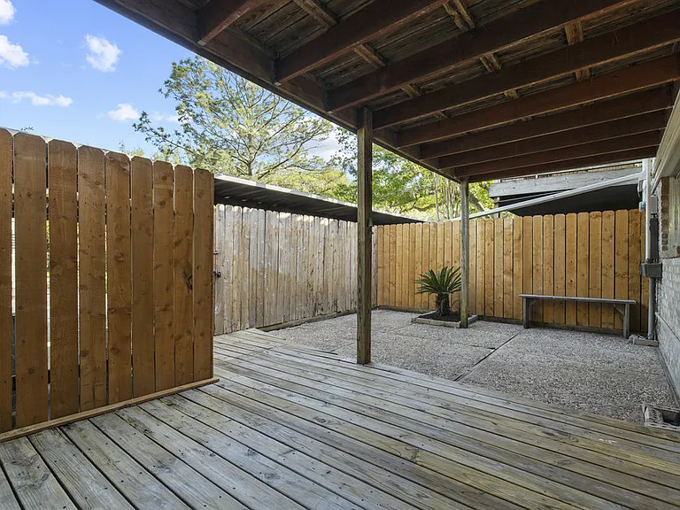 13010 Trail Hollow Dr — Photo 8