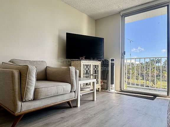 2nd image of 1740 NW North River Dr APT 516