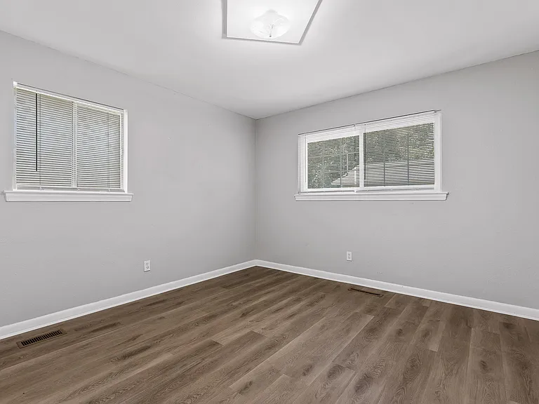 620 Lindsay Ave — Photo 27
